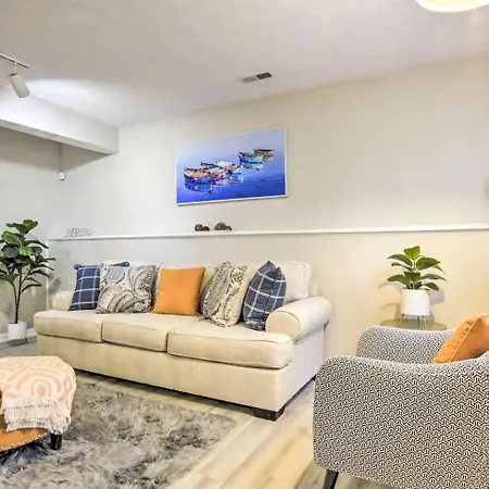 Charming Three Bedroom Home With King Bed And Fire Pit Raleigh Exterior photo