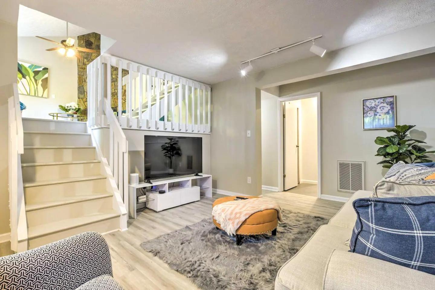 Charming Three Bedroom With King Bed And Fire Pit * Raleigh